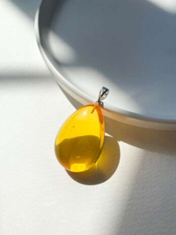 Naszyjnik z bursztynem przezroczystym Pure