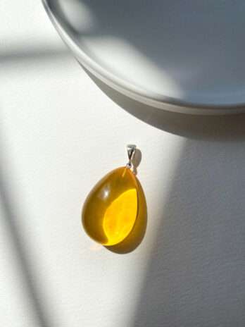 Naszyjnik z bursztynem przezroczystym Pure