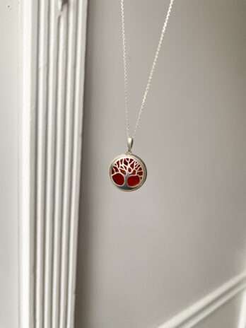 Naszyjnik srebrny z bursztynem wiśniowym Drzewko życia