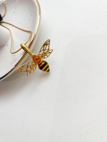 Naszyjnik srebrny pozłacany Pszczoła z bursztynem