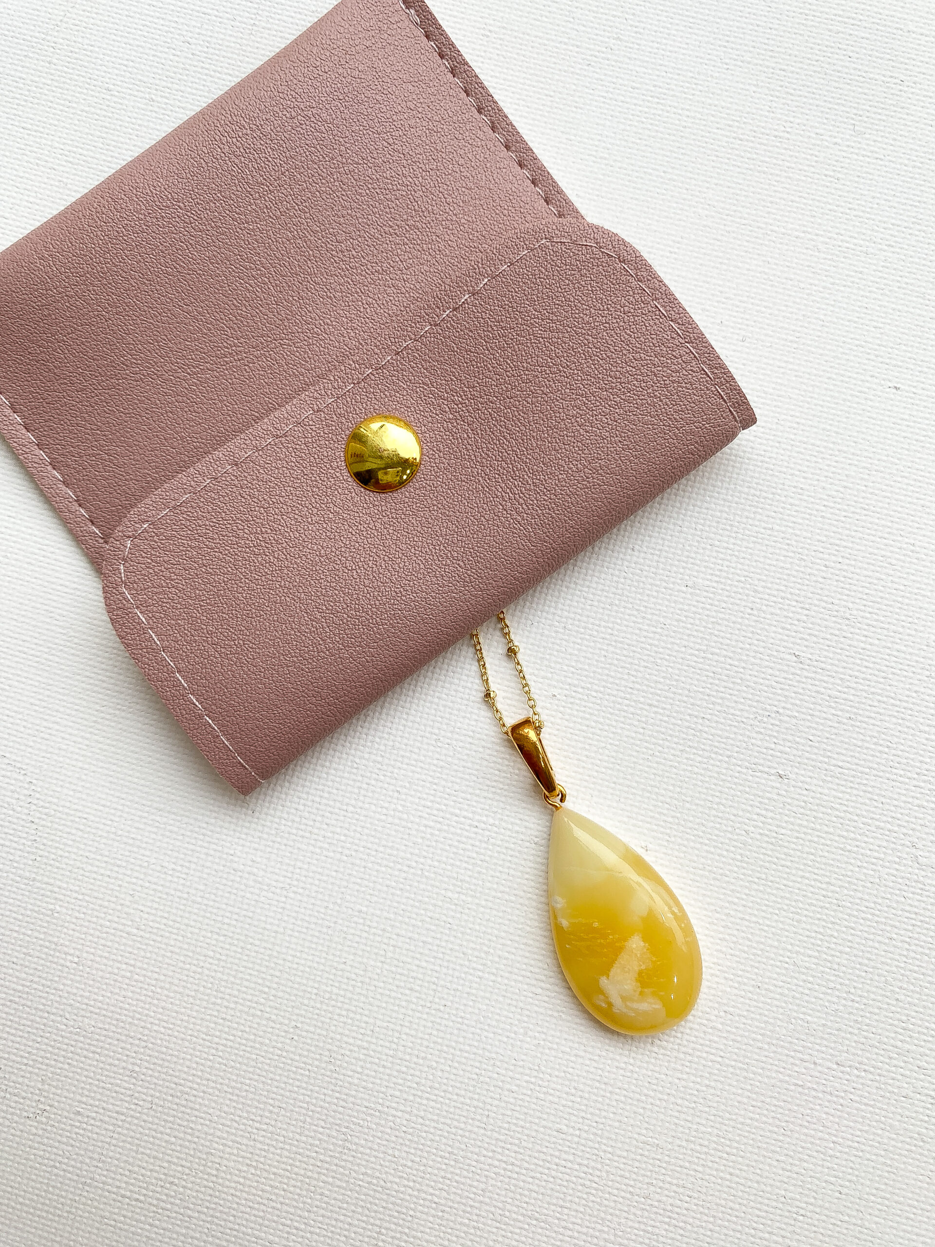 naszyjnik srebrny pozłacany serce z bursztynu