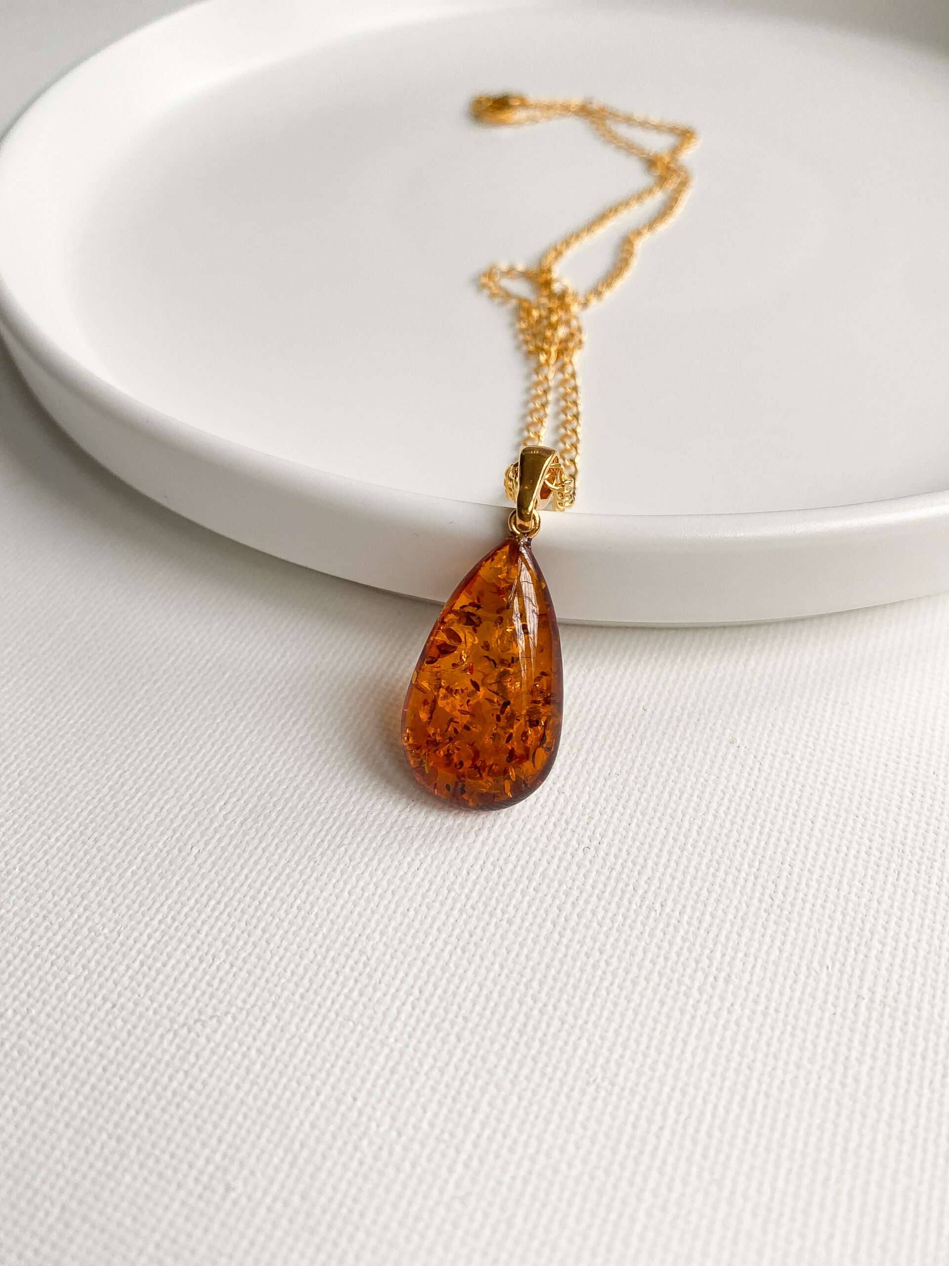 bransoletka z bursztynu surowego oszlifowanego