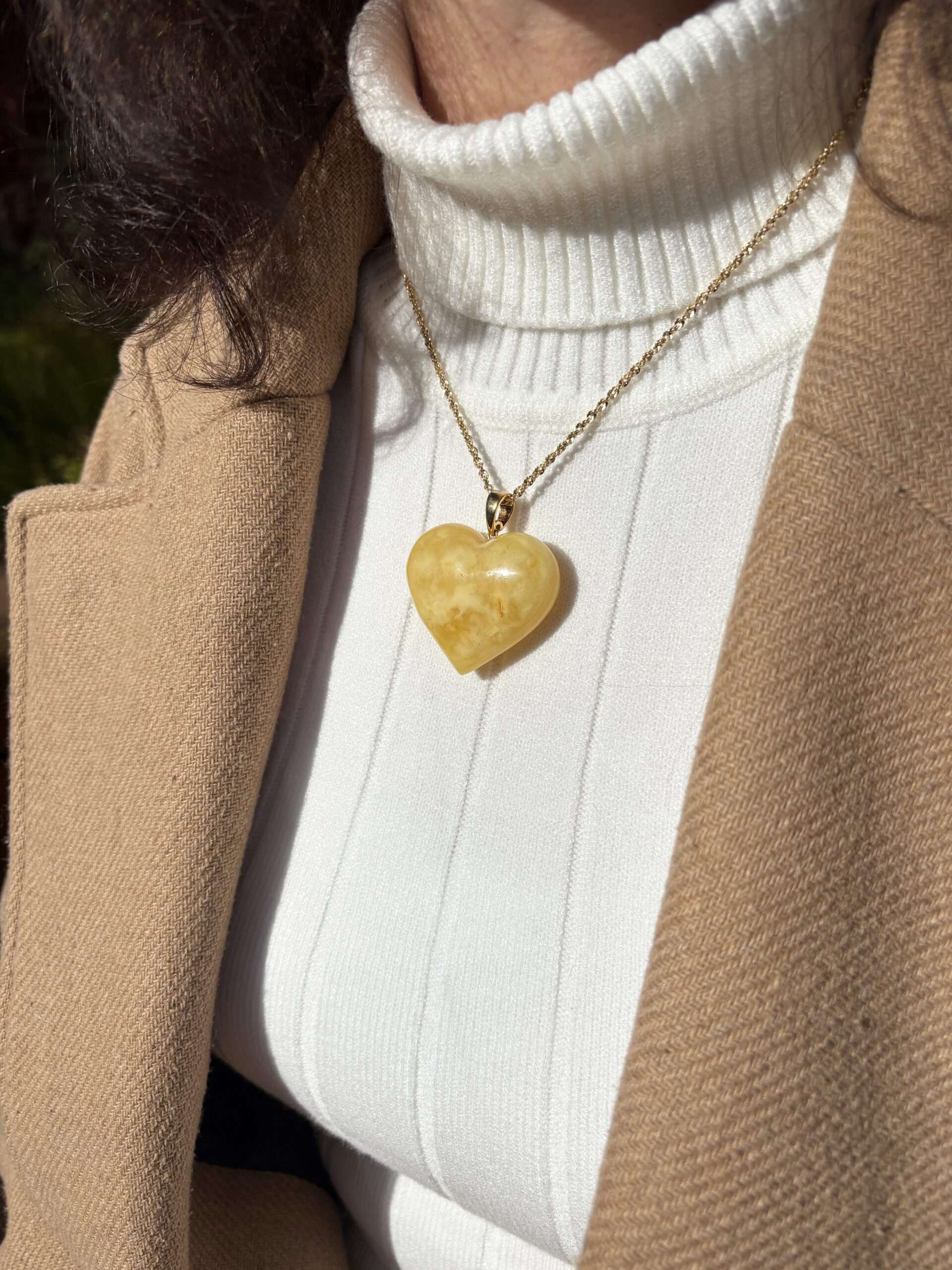 naszyjnik z bursztynem serce