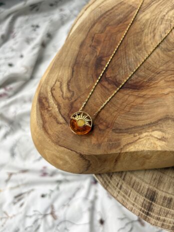 Wisiorek z bursztynem Zachód Słońca