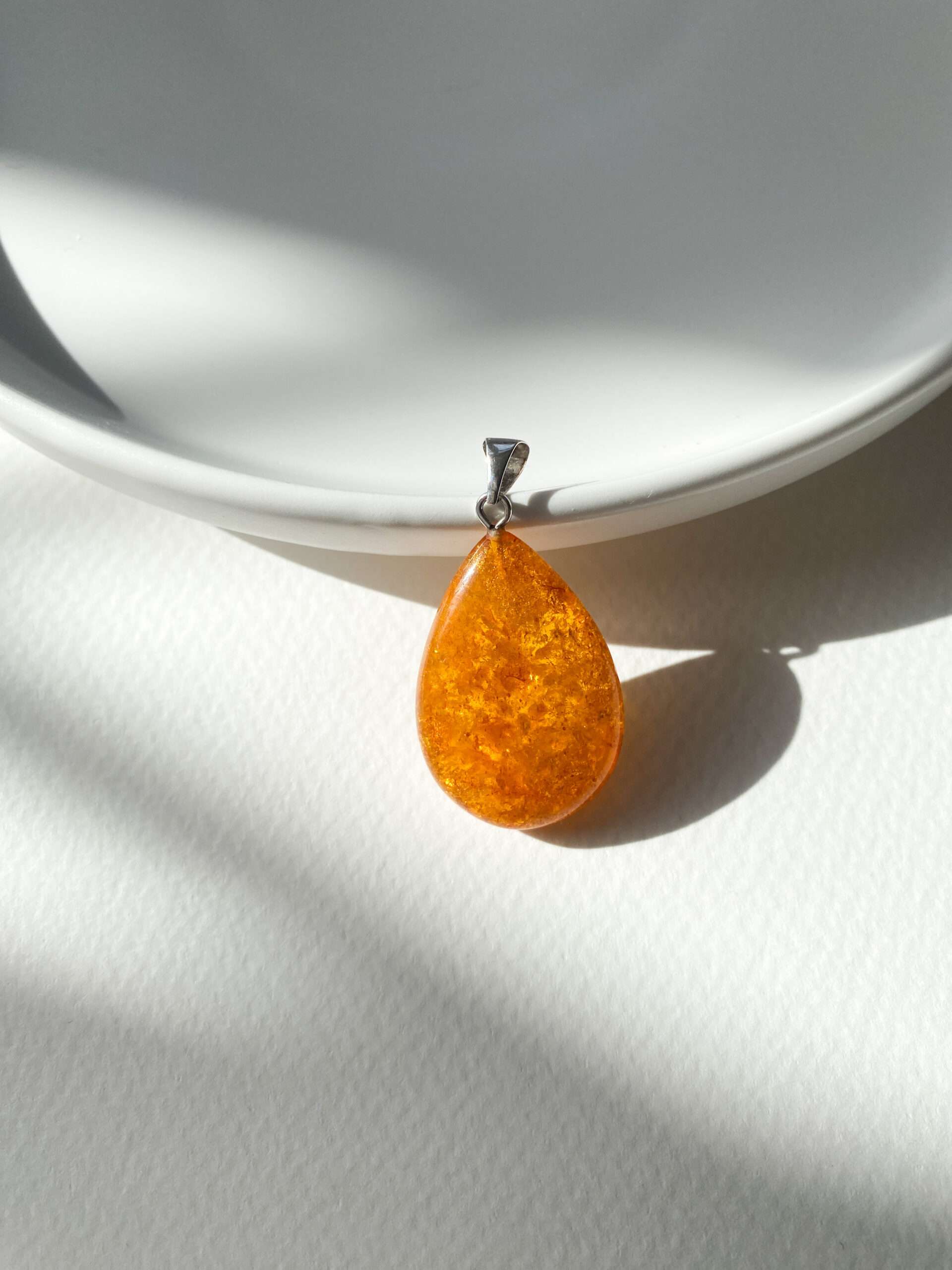 naszyjnik srebrny serce z bursztynu naturalnego