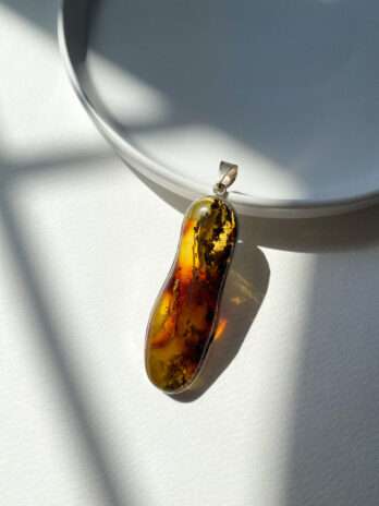 Wisior srebrny z bursztynem naturalnym Abyss