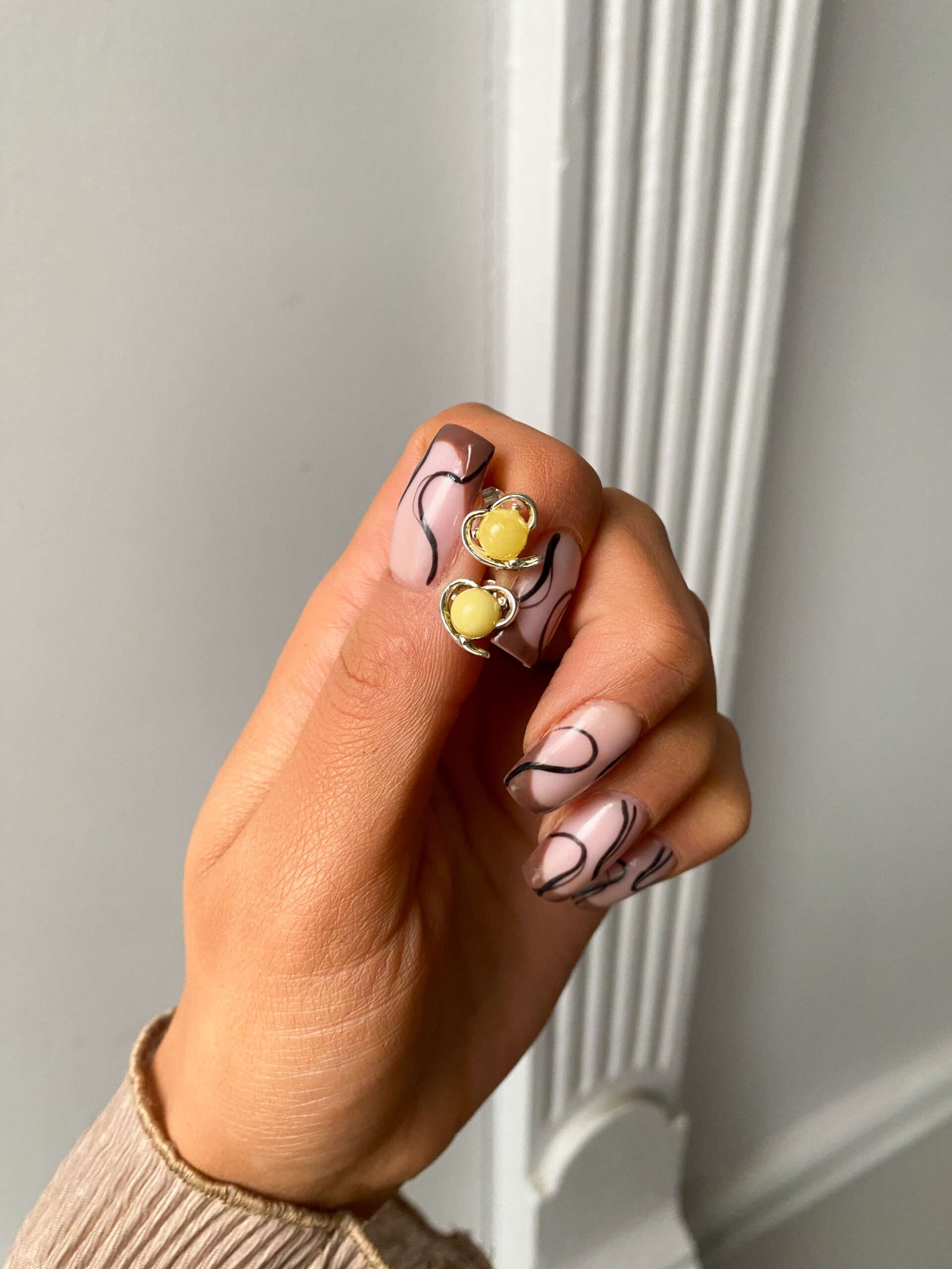 Kolczyki srebrne z bursztynem mlecznym Serduszko