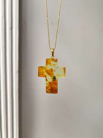 Naszyjnik srebrny pozłacany krzyż z bursztynu naturalnego