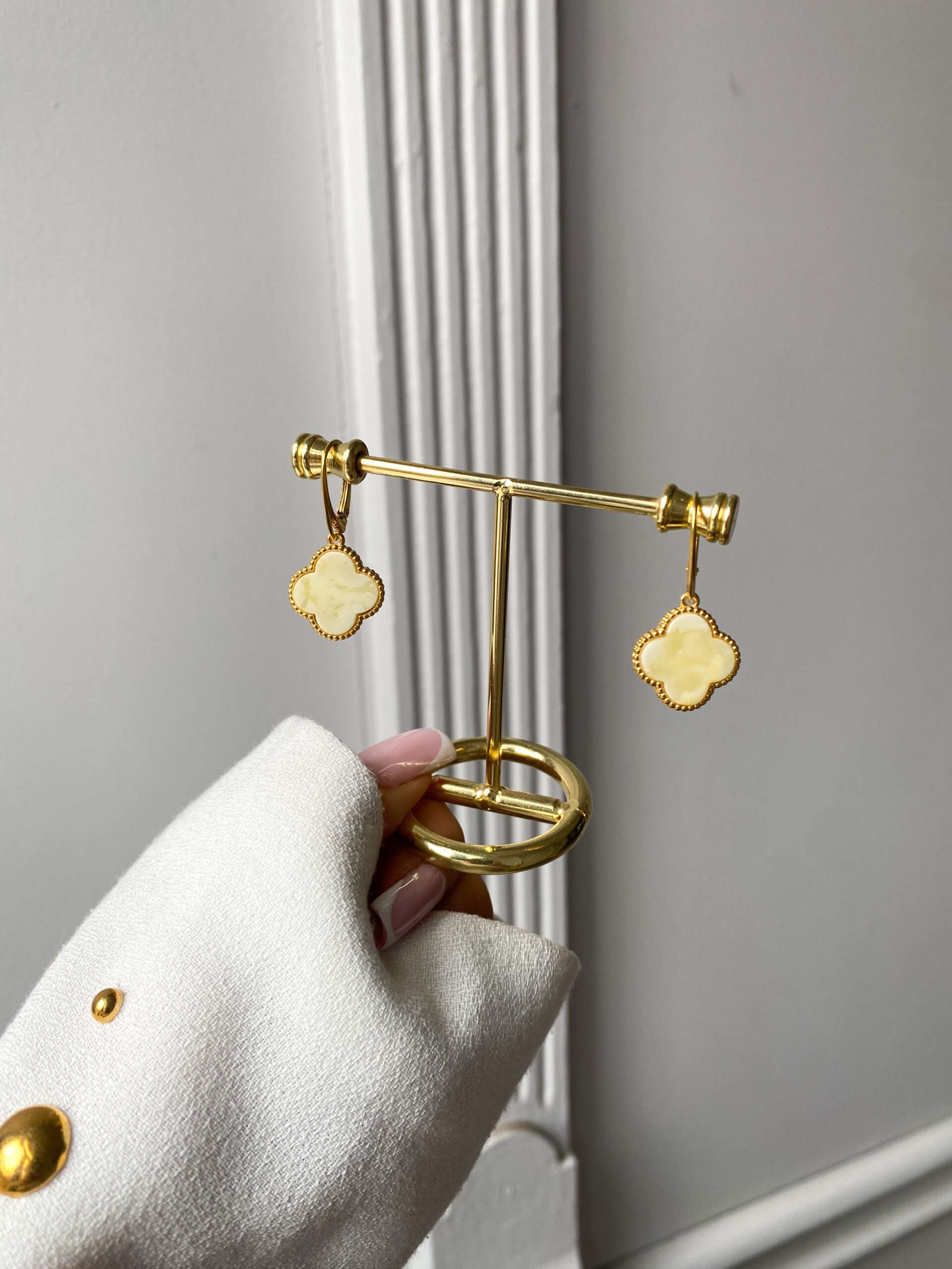 Kolczyki Koniczyna z bursztynem