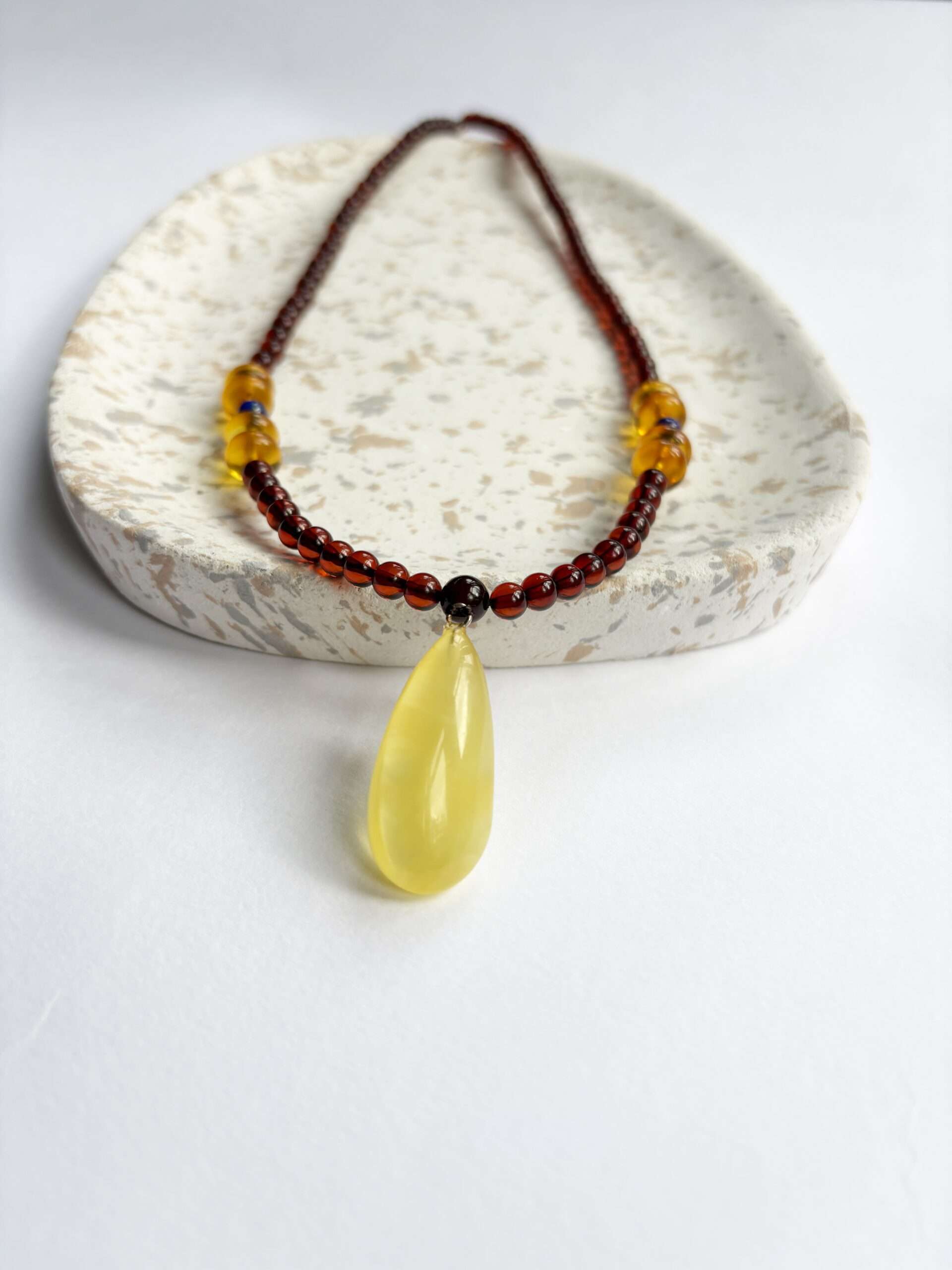 Naszyjnik z bursztynu bałtyckiego Heaven 1 Naszyjnik z bursztynu bałtyckiego