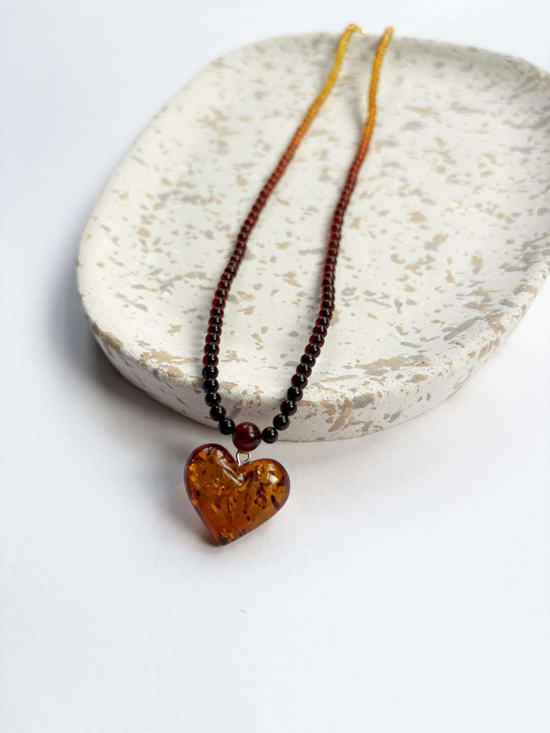 Naszyjnik z bursztynu bałtyckiego Serce Bałtyku