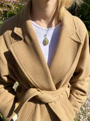 Wisior srebrny z bursztynem zielonym