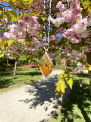 Wisior srebrny z bursztynem naturalnym