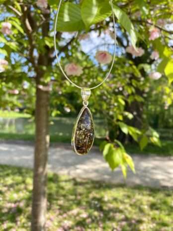 Wisior srebrny z bursztynem zielonym Classy