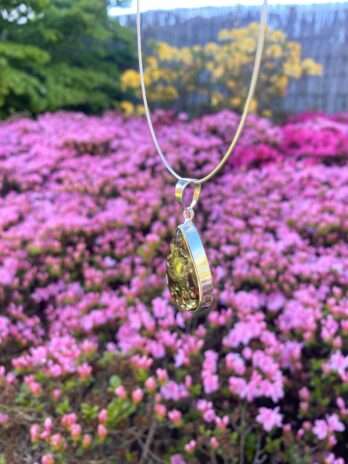 Wisior srebrny z bursztynem zielonym Classy