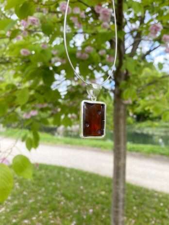 Wisior srebrny z bursztynem wiśniowym Classy