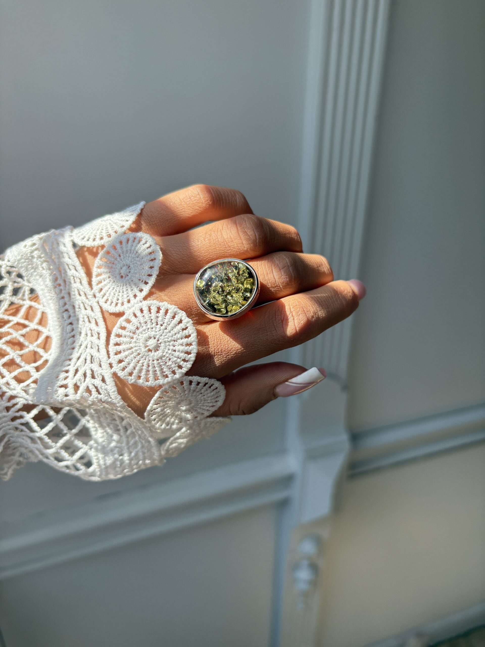 Pierścionek srebrny z bursztynem zielonym 2 Pierścionek srebrny z bursztynem zielonym