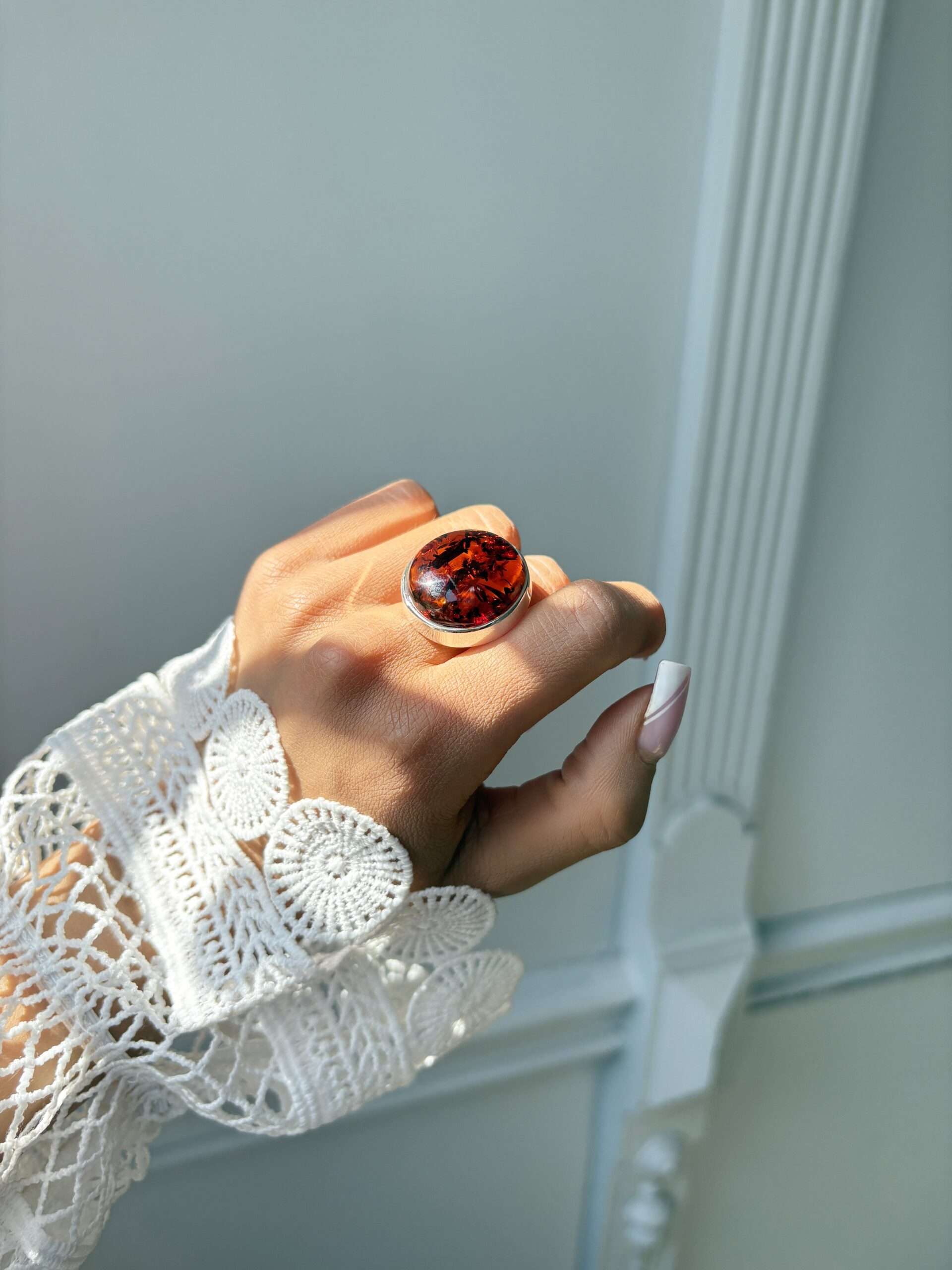 Kolczyki srebrne z bursztynem mlecznym