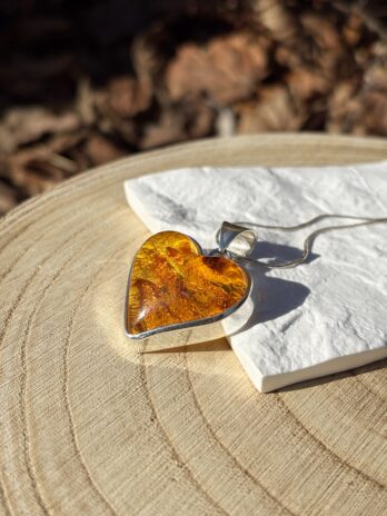 Wisior srebrny z bursztynem naturalnym