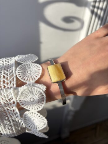 Bransoletka srebrna z bursztynem mlecznym