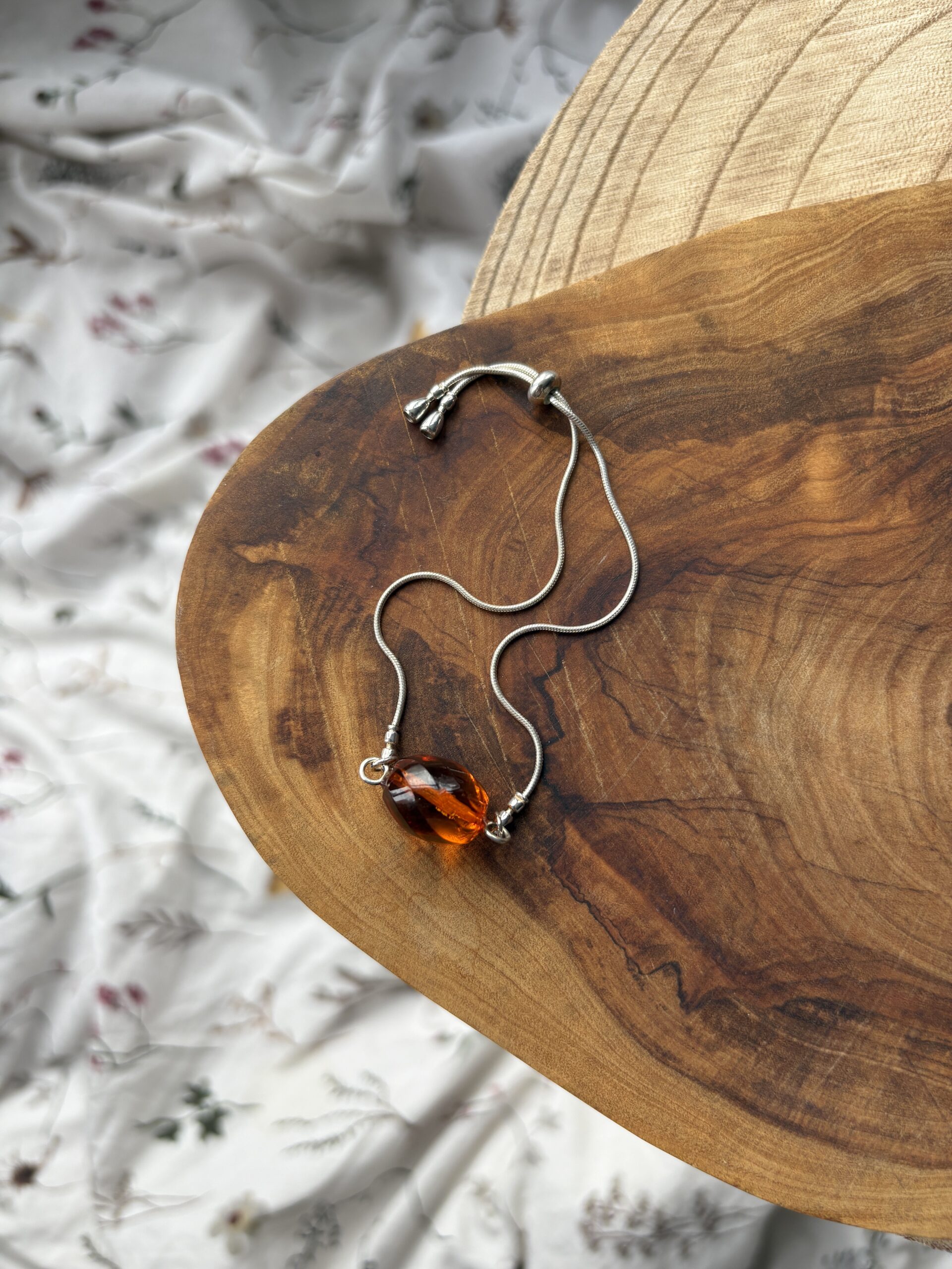 Bransoletka srebrna z bursztynem 2 Bransoletka srebrna z bursztynem mlecznym