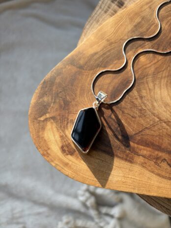 Wisior srebrny z bursztynem wiśniowym Classy