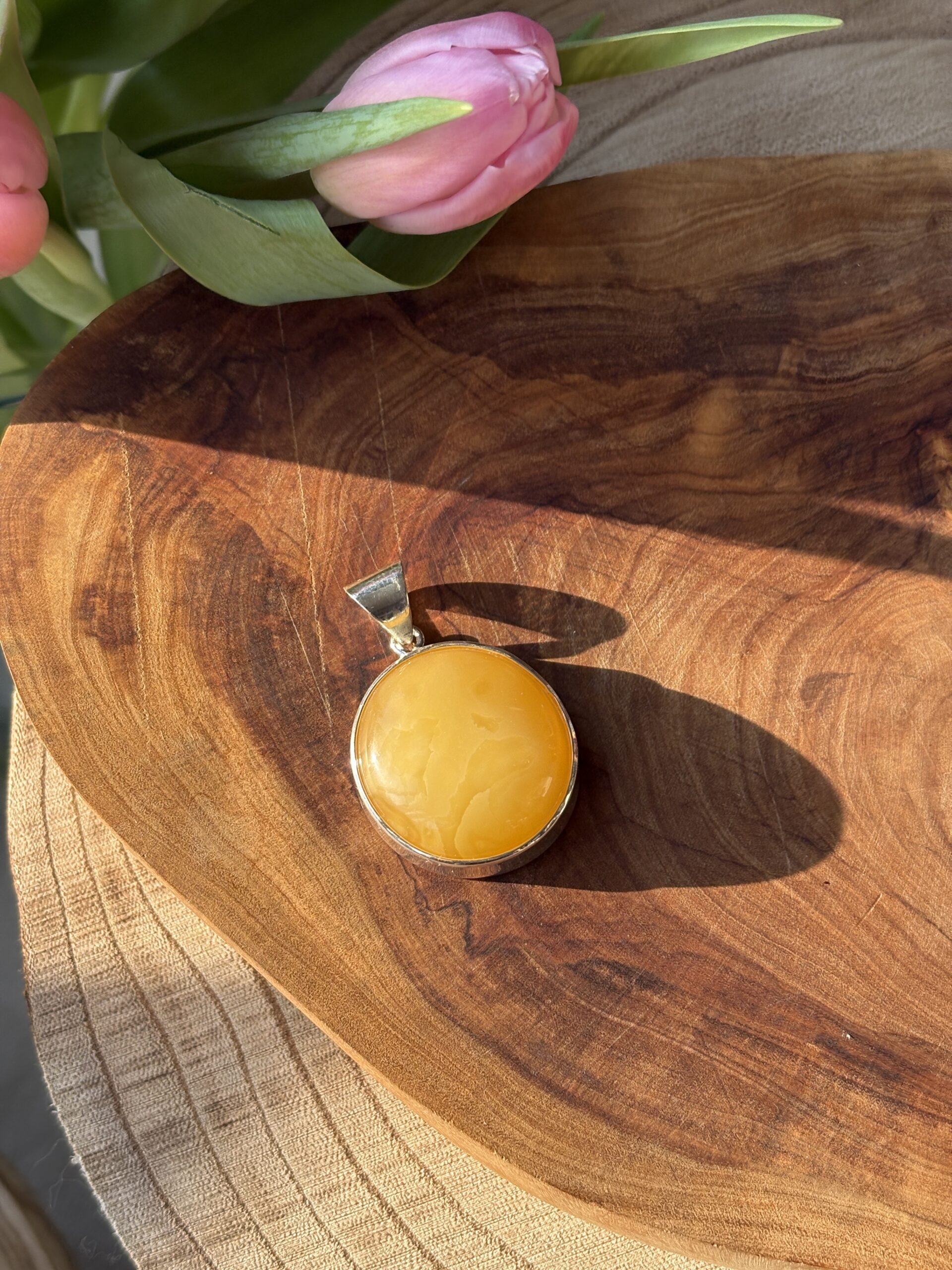 Wisior srebrny z bursztynem cytrynowo-mlecznym