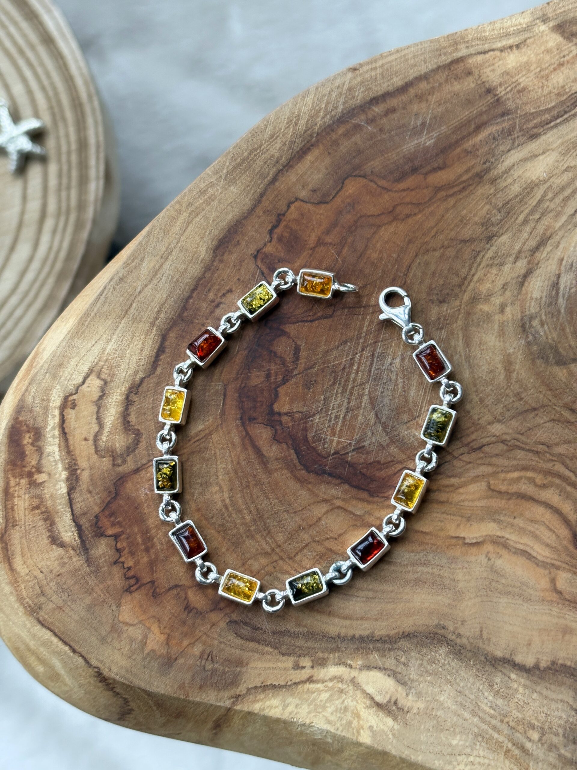 Bransoletka srebrna z bursztynem