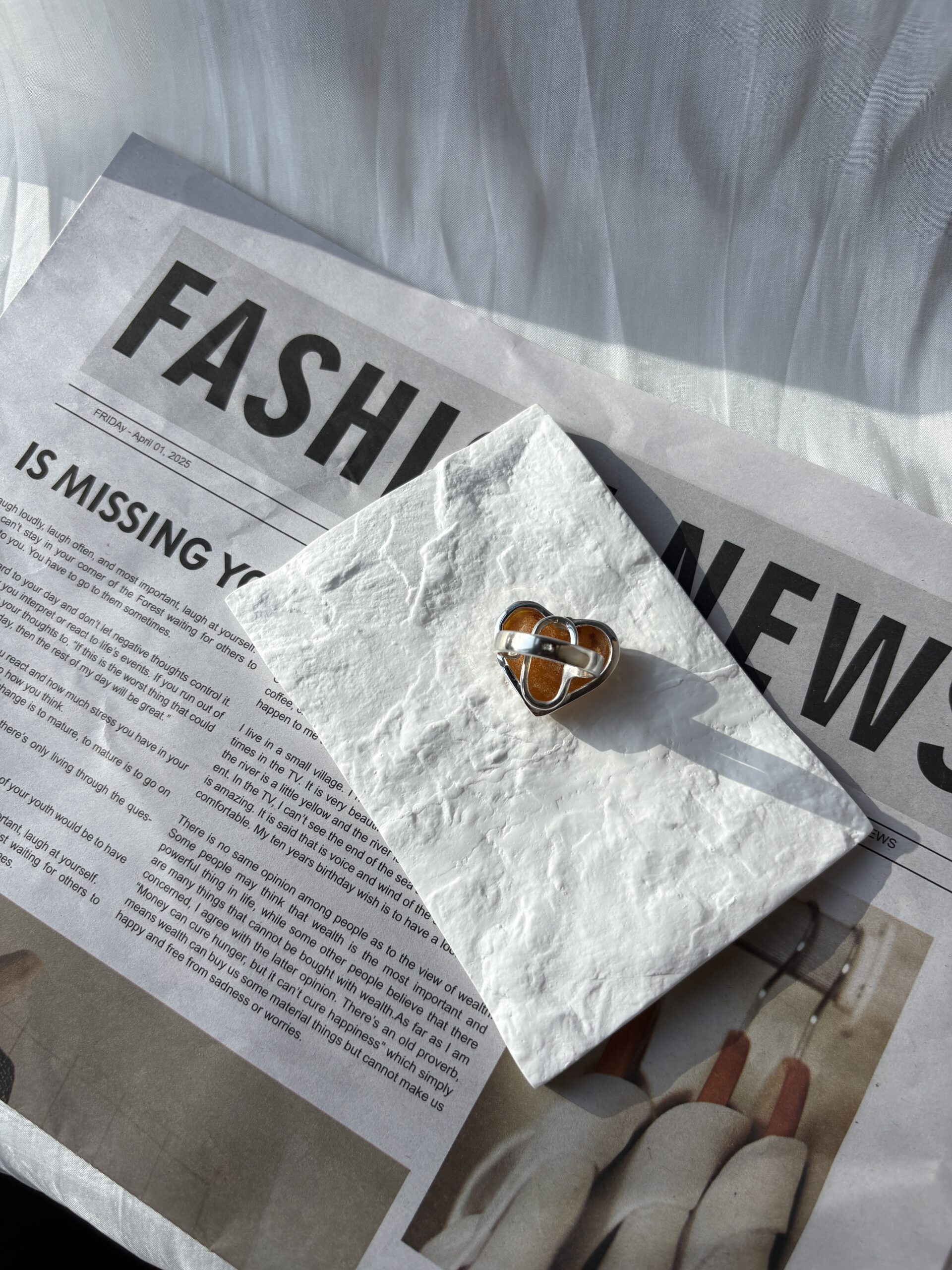 Pierścionek Serce z bursztynem naturalnym 5 Pierścionek Serce z bursztynem naturalnym - obrazek 3