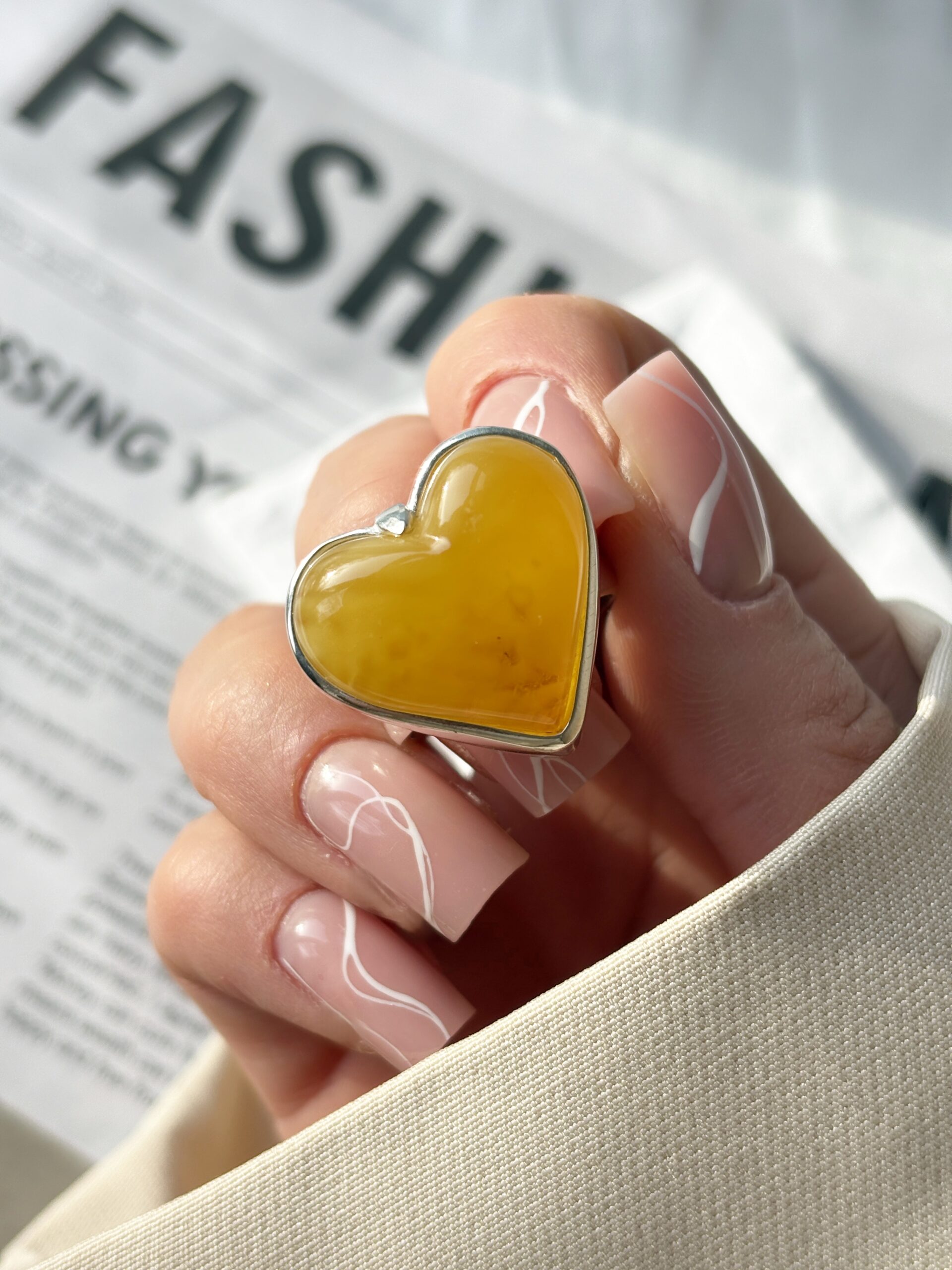 Pierścionek Serce z bursztynem naturalnym 2 Komplet biżuterii srebrnej z bursztynem