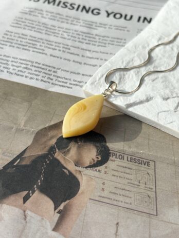 Wisiorek srebrny z bursztynem mlecznym Vanilla