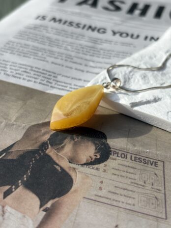 Wisiorek srebrny z bursztynem mlecznym Vanilla