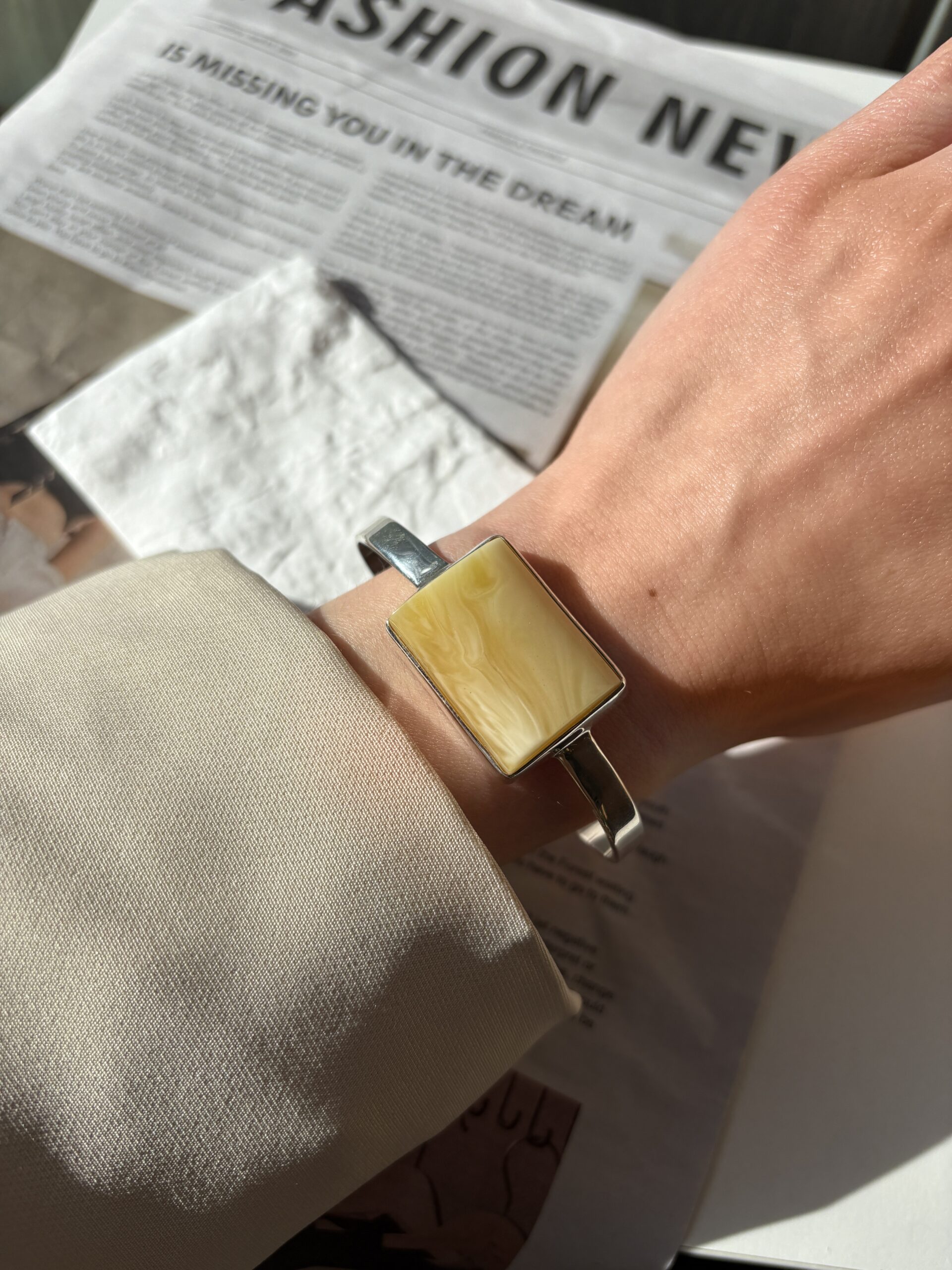 Bransoletka z mlecznym bursztynem 3 Bransoletka z mlecznym bursztynem