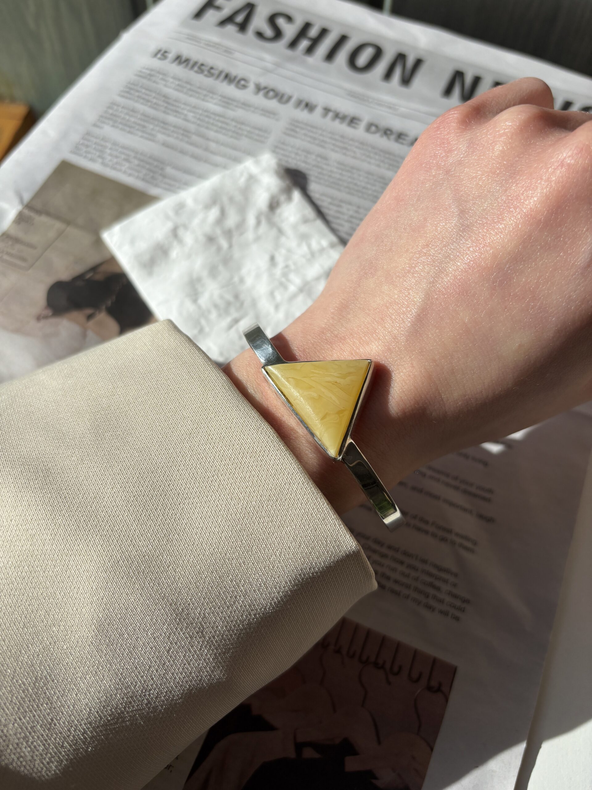 Bransoletka z mlecznym bursztynem 2 Bransoletka srebrna z bursztynem naturalnym