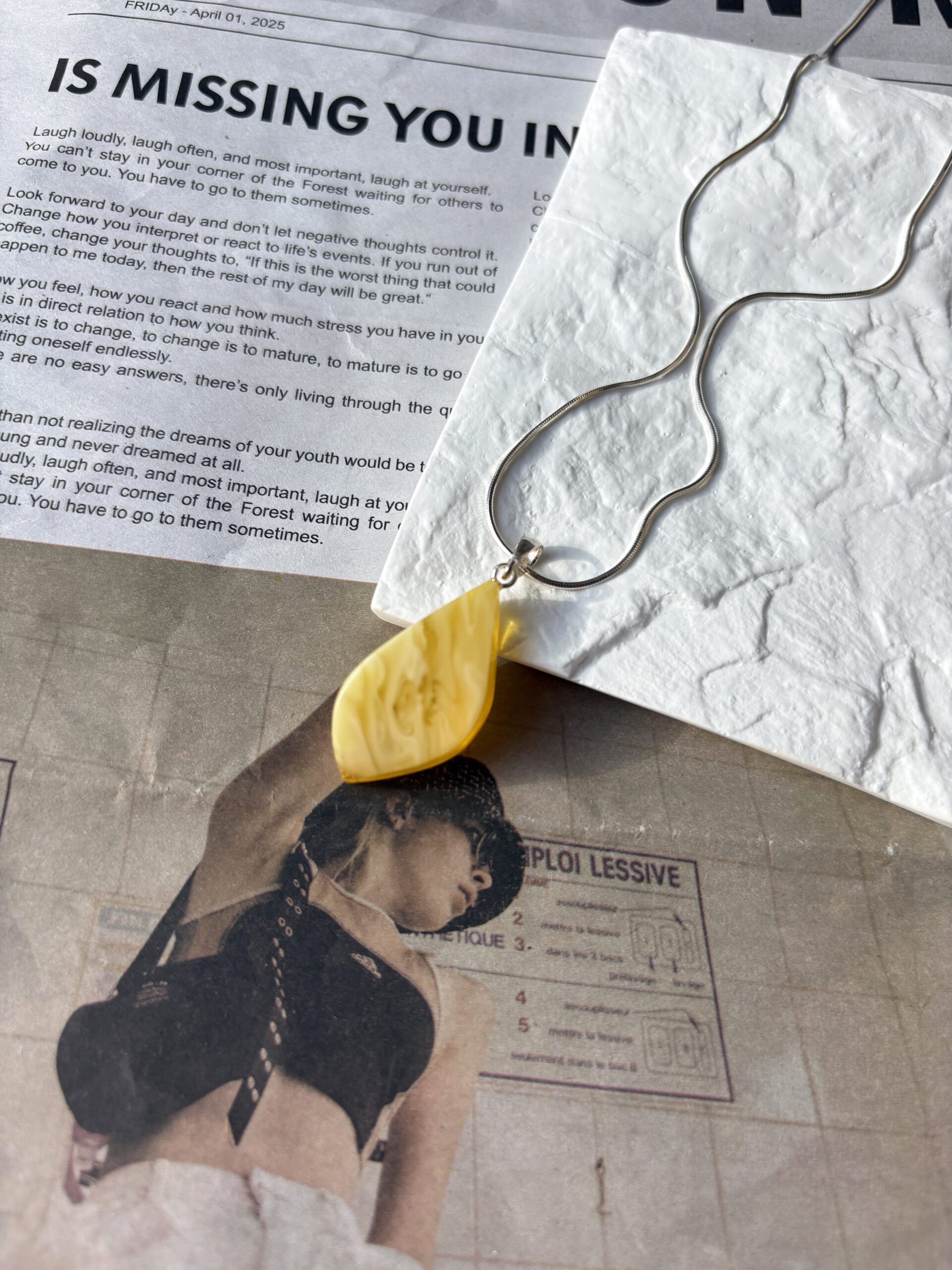 Wisiorek srebrny z bursztynem mlecznym Vanilla 4 Wisiorek srebrny z bursztynem mlecznym Vanilla - obrazek 2