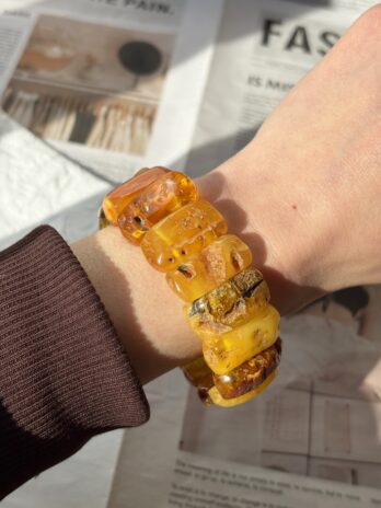 Bransoletka z surowego nieoszlifowanego bursztynu Baltic