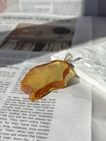 Naszyjnik Bursztynowy Plaster – Ręcznie Szlifowany Bursztyn Naturalny