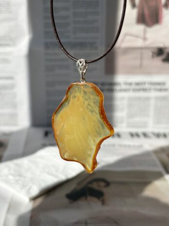 Naszyjnik Bursztynowy Plaster – Ręcznie Szlifowany Bursztyn Naturalny