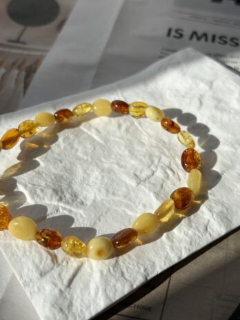 Bransoletka z bursztynu bałtyckiego