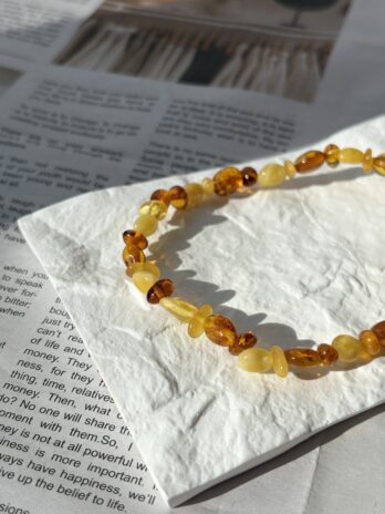 Bransoletka z bursztynu bałtyckiego