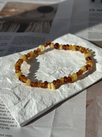 Bransoletka z bursztynu bałtyckiego