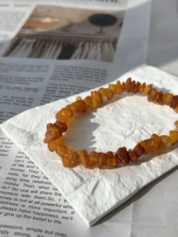 Bransoletka z bursztynu bałtyckiego