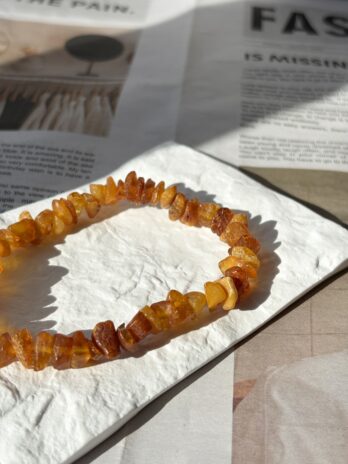 Bransoletka z bursztynu bałtyckiego