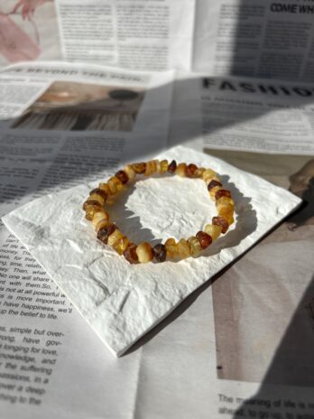 Bransoletka z bursztynu bałtyckiego