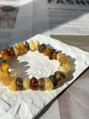 Bransoletka z bursztynu bałtyckiego