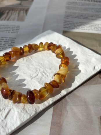 Bransoletka z bursztynu bałtyckiego