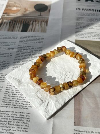 Bransoletka z bursztynu bałtyckiego