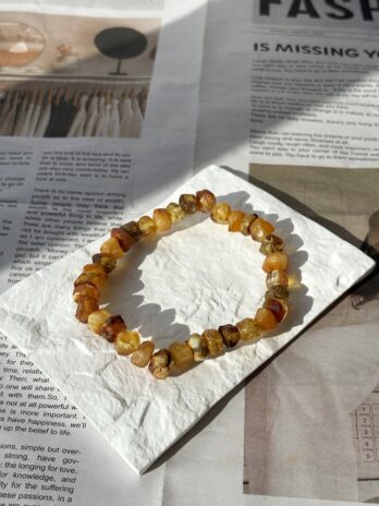 Bransoletka z bursztynu bałtyckiego