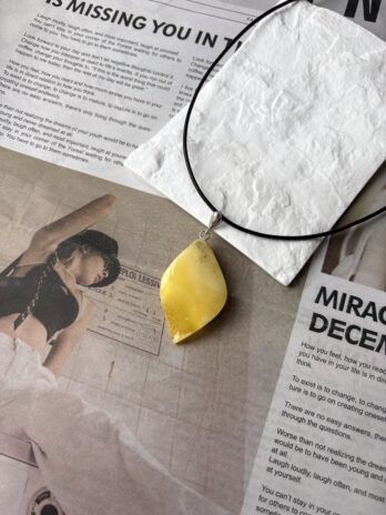 Wisiorek srebrny z bursztynem mlecznym Vanilla